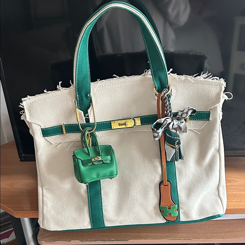 Canvas Boat and tote bag!  Green trim with two bag charms